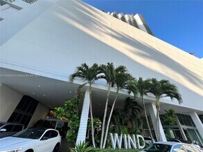 Building Photo - 350 S Miami Ave