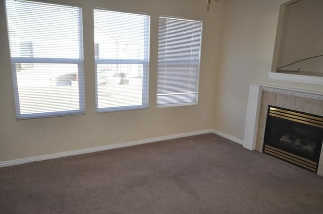 Building Photo - 1329 N Stephanie Ln