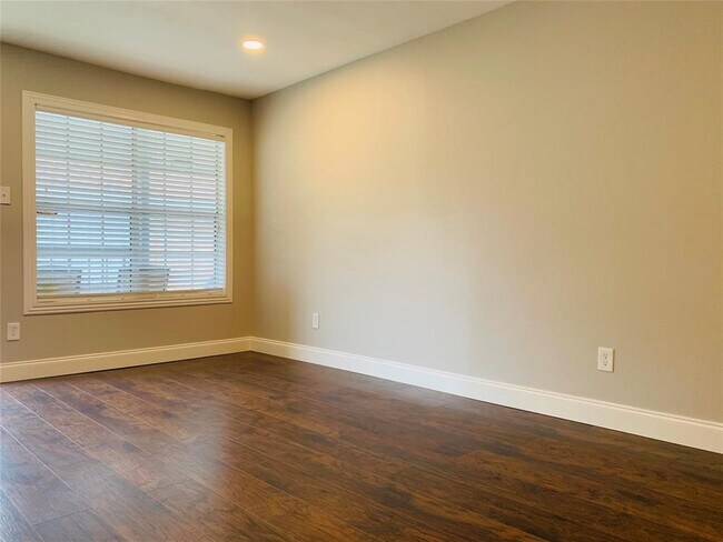Building Photo - 2350 Bering Dr