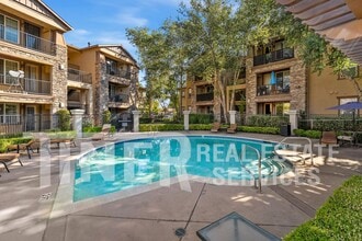 Building Photo - 6550 Hearthstone Cir