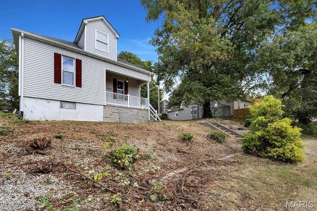 Foto del edificio - 1116 E 5th St