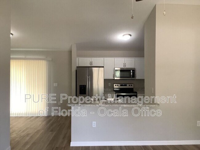 Foto del edificio - 17 Locust Loop Circle