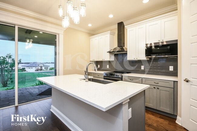 Foto del edificio - 252 Pine Lilly Ct