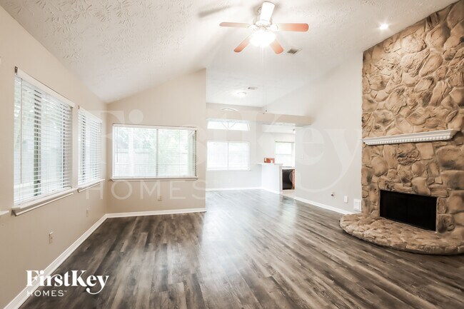 Building Photo - 4030 Meadowgold Ln
