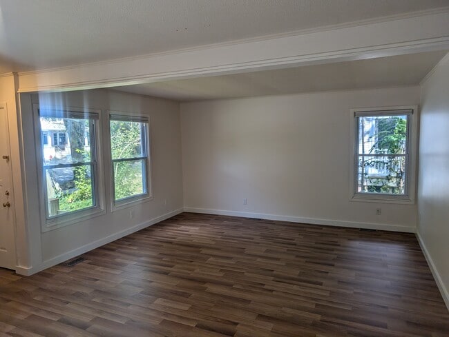 Building Photo - 1446 Rosewood St