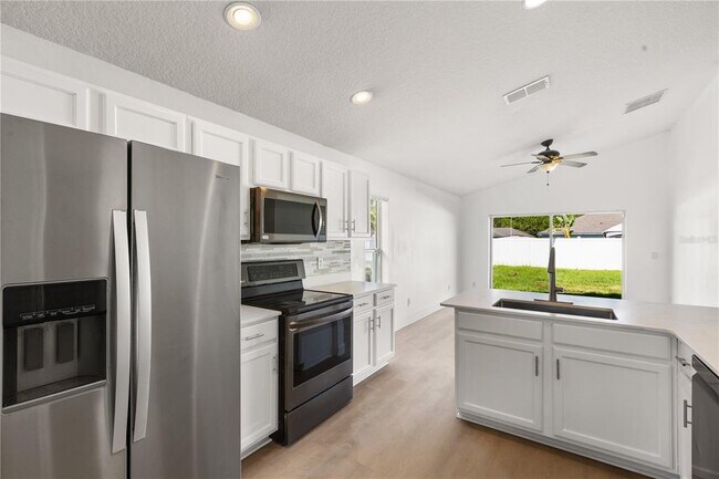 Building Photo - 3078 Mandolin Dr