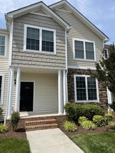 Building Photo - 180 Rowse Dr