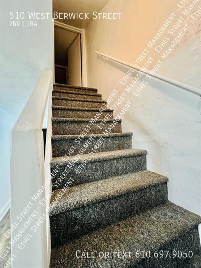Foto del edificio - Newly-Renovated Home on the south side of ...