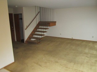 Building Photo - 6630 W Barnard Ave