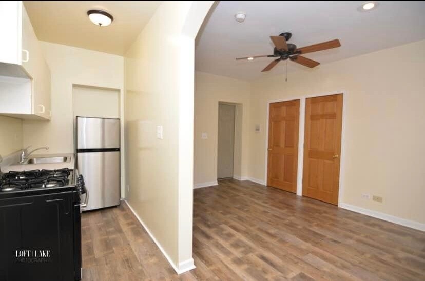 Primary Photo - 6250 N Winthrop Ave