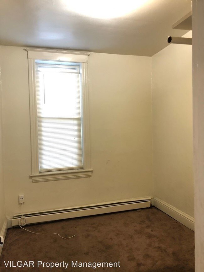Foto del edificio - 3802-3804 Euclid Ave