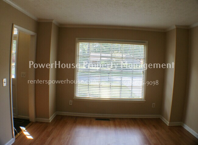 Building Photo - 2730 Shadow Pine Dr