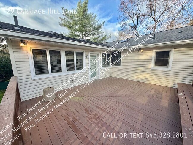Foto del edificio - 29 Carriage Hill Ln