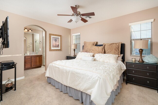 Foto del edificio - 14240 W Country Gables Dr