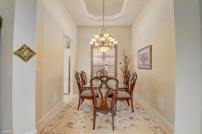 Building Photo - 3 br, 2.5 bath House - 7190 Lorenzo Ln