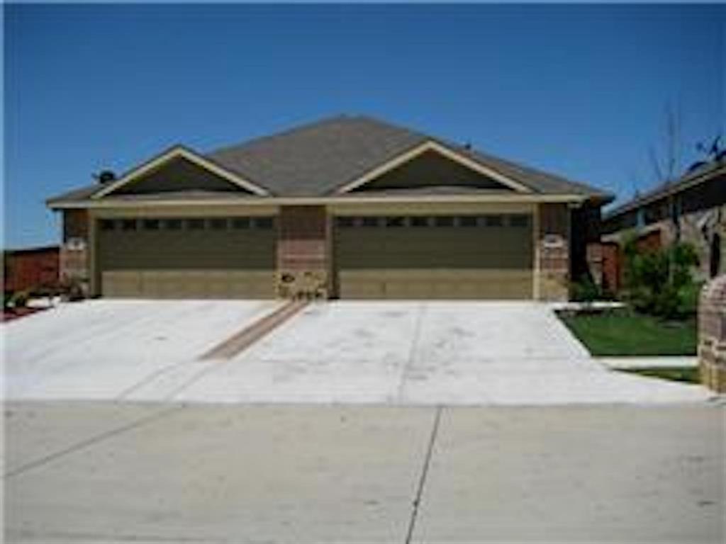 365 Armstrong Ln, Lavon, TX 75166 Townhome Rentals in Lavon TX