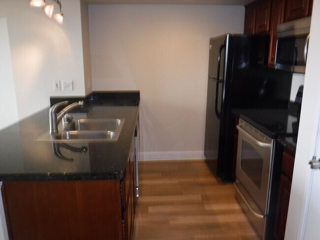 Foto del edificio - Newly Remodeled Downtown Stunner
