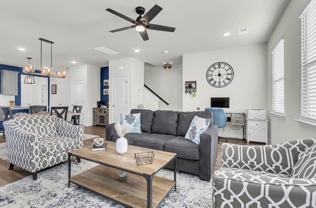 Foto del edificio - 681 McLernon Trce