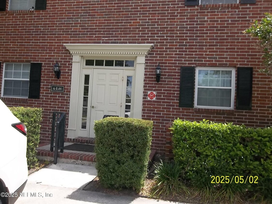 Primary Photo - 4915 Baymeadows Rd