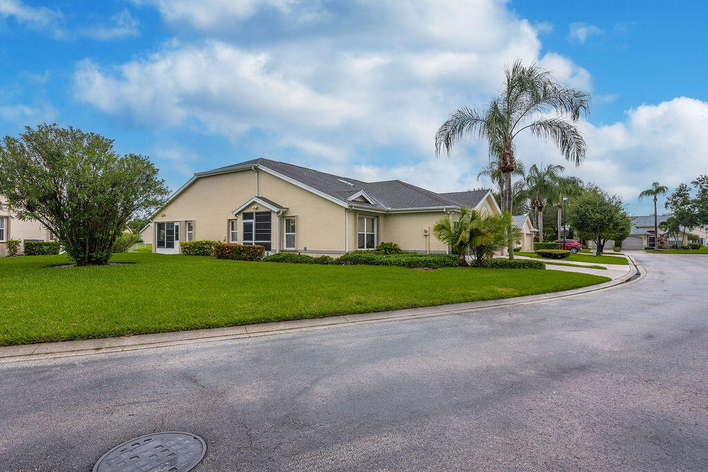 Foto principal - 4246 SE Home Way