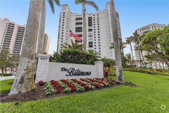 Building Photo - 8473 Bay Colony Dr