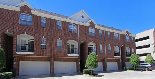 Foto del edificio - 824 Bering Dr