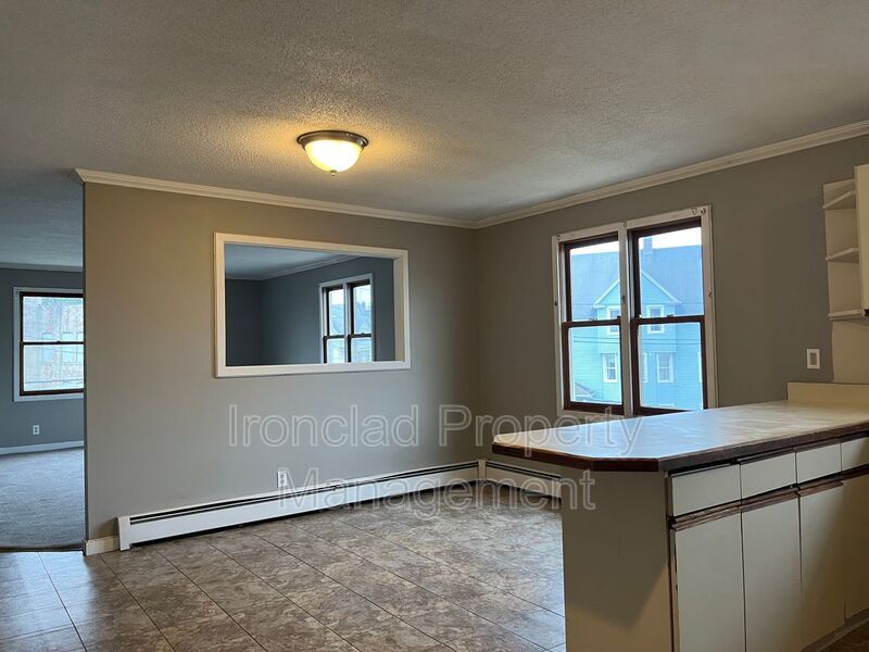 62 Woodland St Unit Floor 2, New Britain, CT 06051 Condo for Rent in