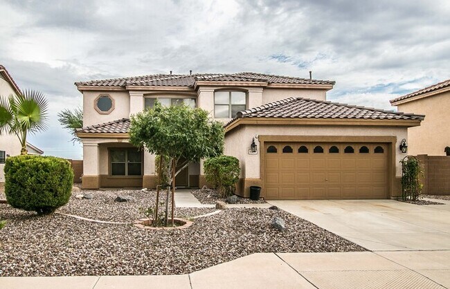 Building Photo - Huge Mesa House