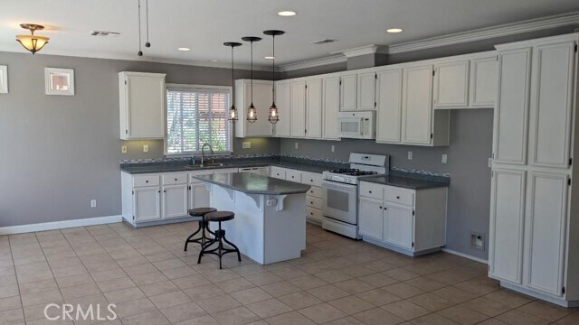 Building Photo - 32094 Poppy Way