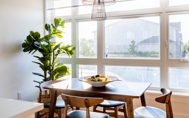 Building Photo - 170 Cope Dr