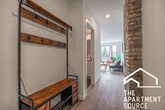 Primary Photo - 4410 N Greenview Ave