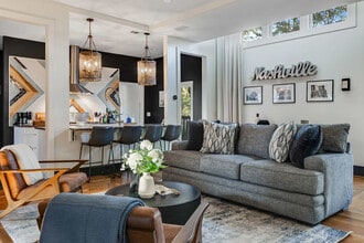 Building Photo - 1017 Halcyon Ave