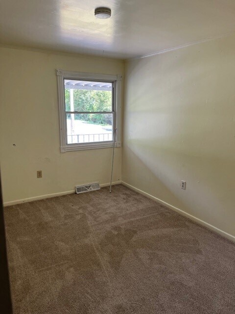 Building Photo - 1362 Krumsville Rd