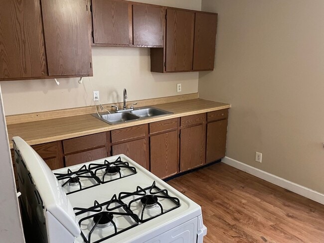 Building Photo - 20 Franklin St