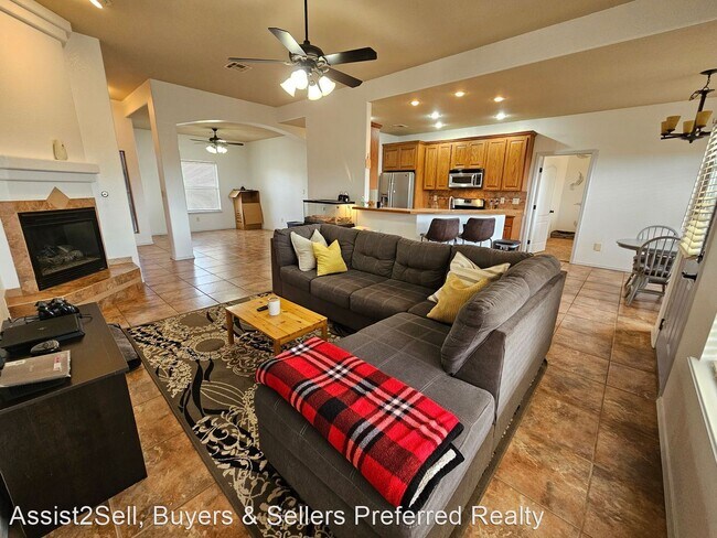 Building Photo - 4 br, 2 bath House - 204 Ascot Parade