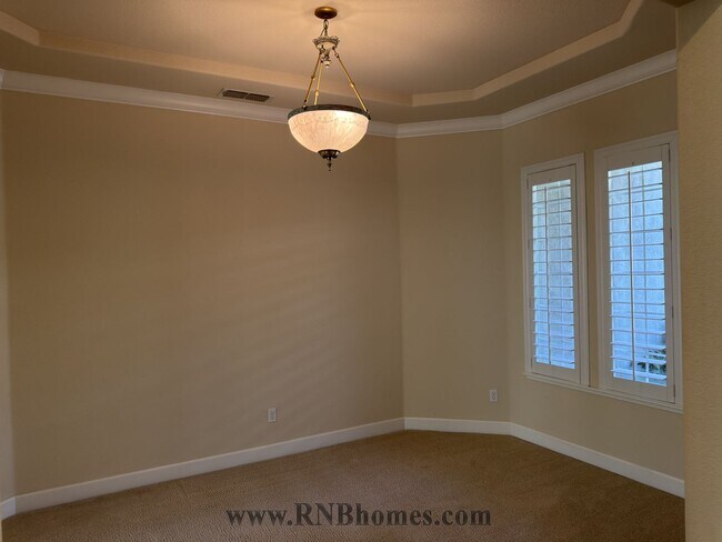 Building Photo - 121 Dunbarton Ct