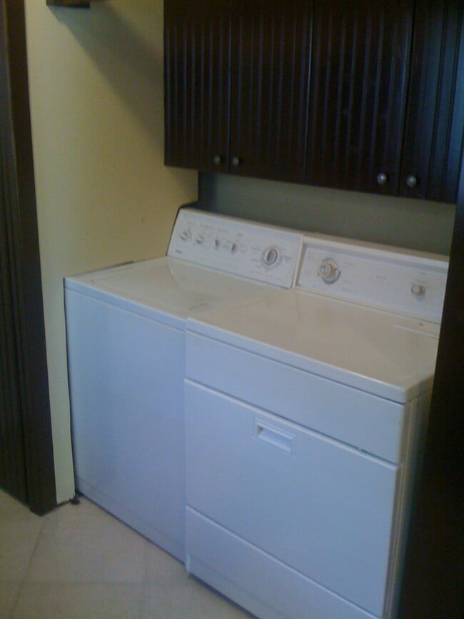 Foto del edificio - 1231 Longwood St