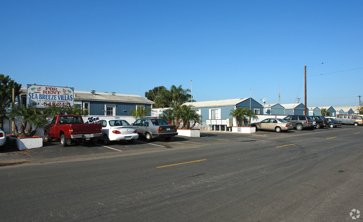 Building Photo - Sea Breeze Villas