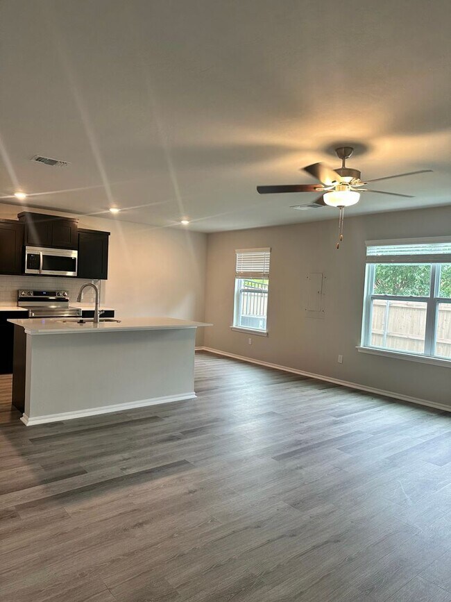 Photo - FIRST MONTH FREE! House