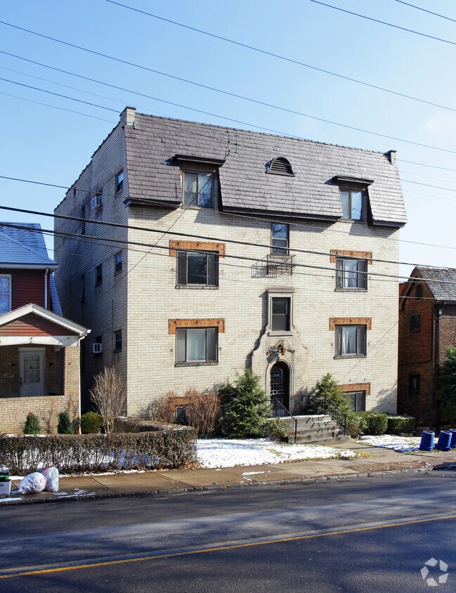 1311 S Braddock Ave, Pittsburgh, PA 15218 Apartments in Pittsburgh