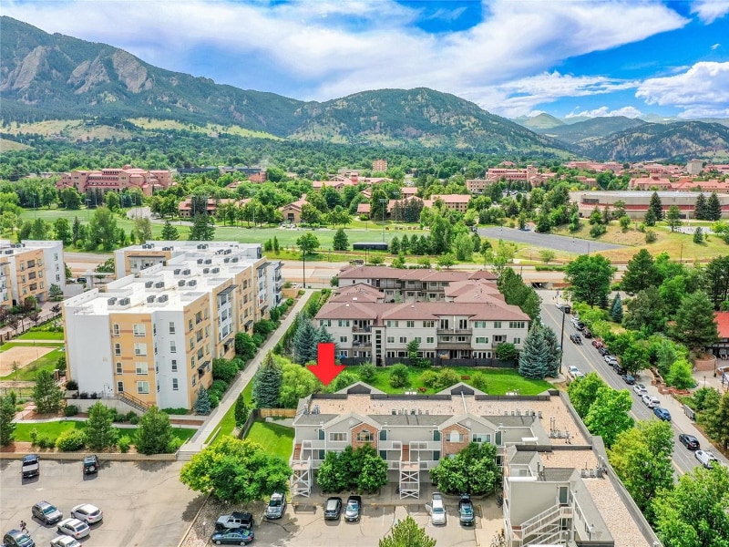 Foto principal - 2850 Aurora Ave