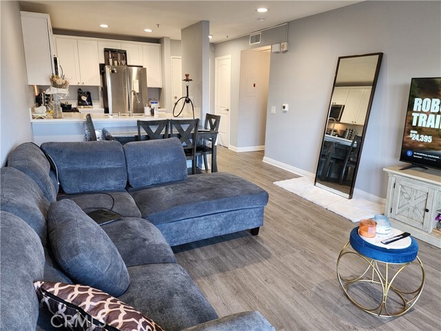 Foto principal - 450 E 4th St