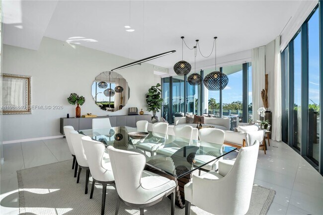 Foto del edificio - 2811 S Bayshore Dr