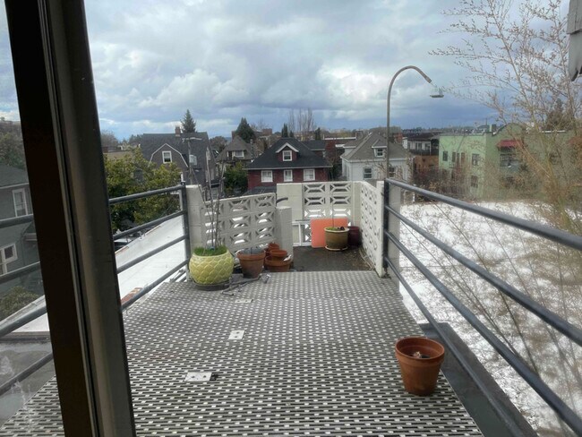 Foto del edificio - 2233 NW Flanders St