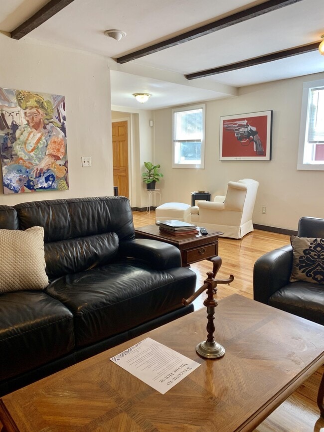 Photo - 445 Hope St House