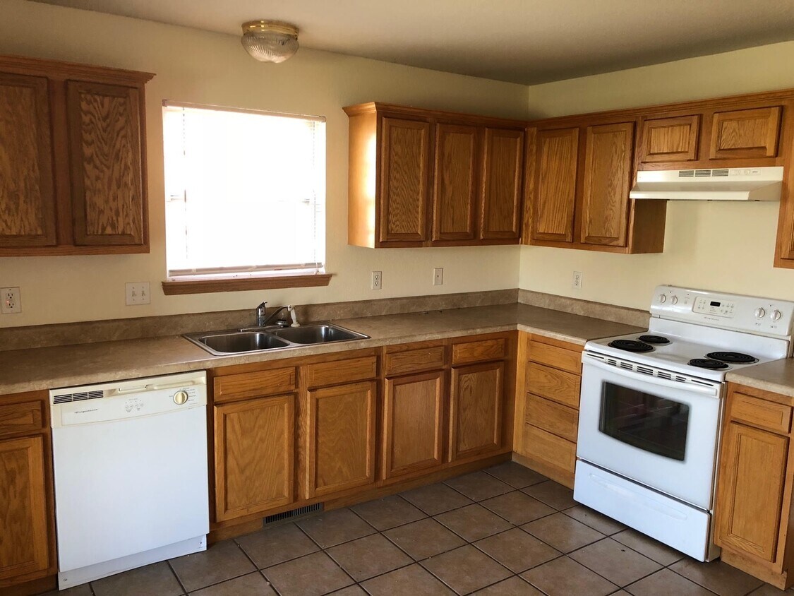 Foto del edificio - 3449 S Glenview Ave
