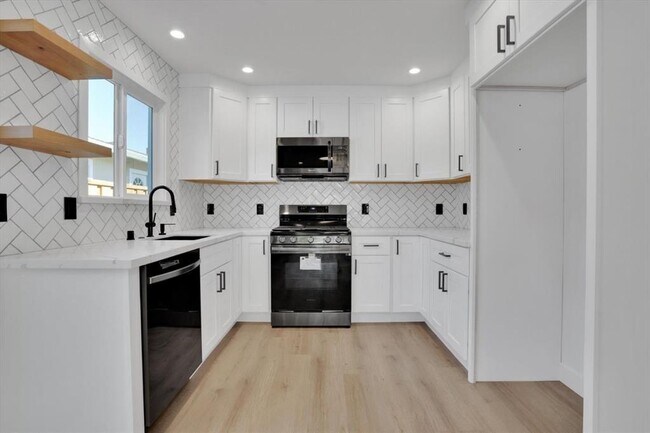 Kitchen - 644 Vasona Ave