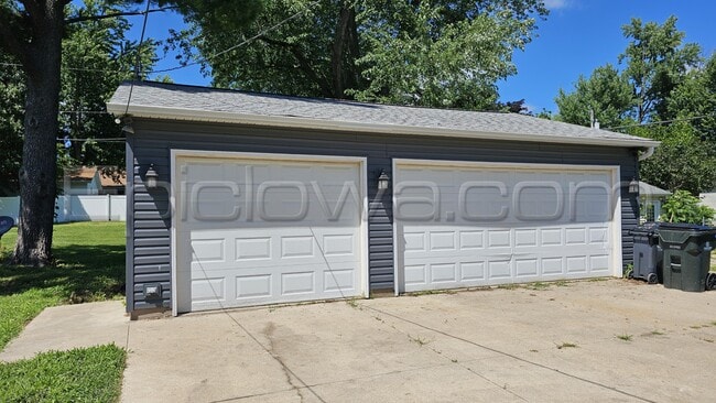 Building Photo - 436 36th St NE