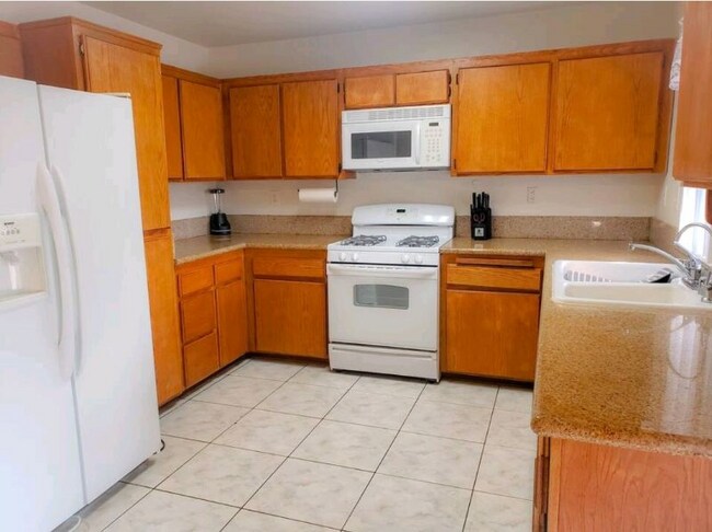 Building Photo - 8340 Pampas Ln