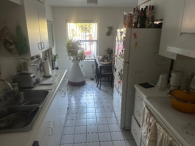 Foto del edificio - 3600 SW 23rd St